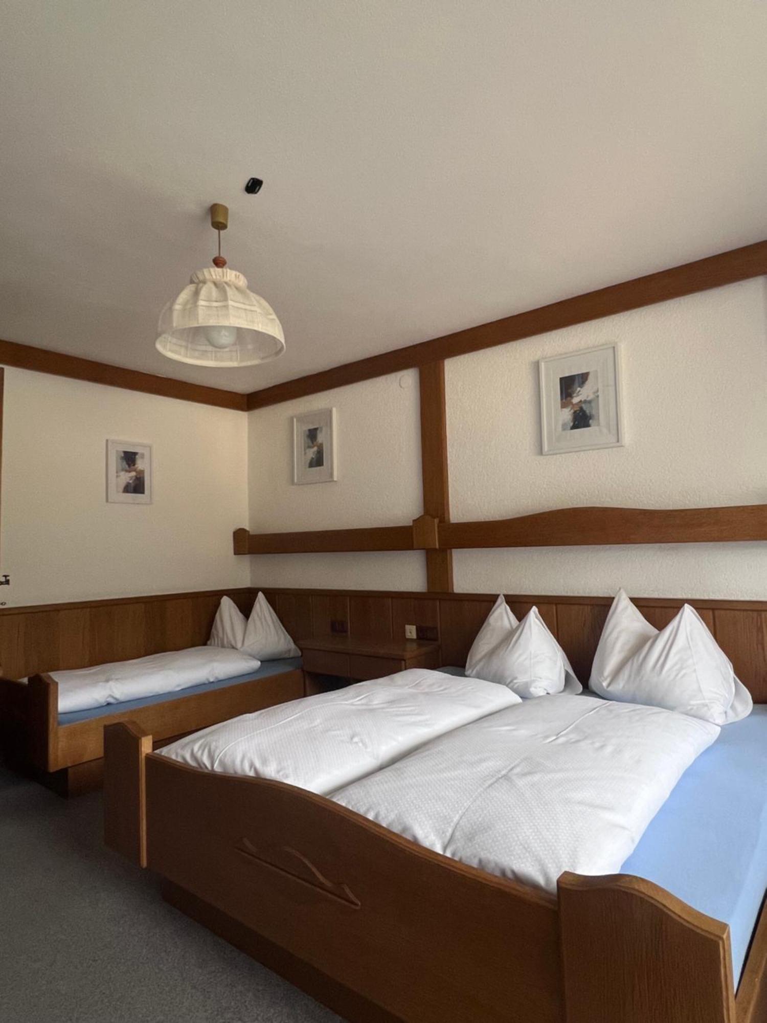 Fruehstueckspension-Appartementhaus Wasserer บาด ไคลน์เคิร์ชไฮม์ ภายนอก รูปภาพ