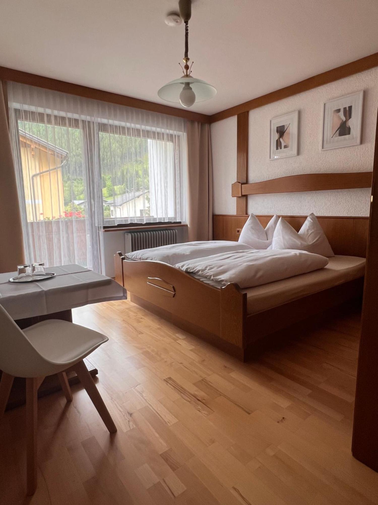 Fruehstueckspension-Appartementhaus Wasserer บาด ไคลน์เคิร์ชไฮม์ ภายนอก รูปภาพ