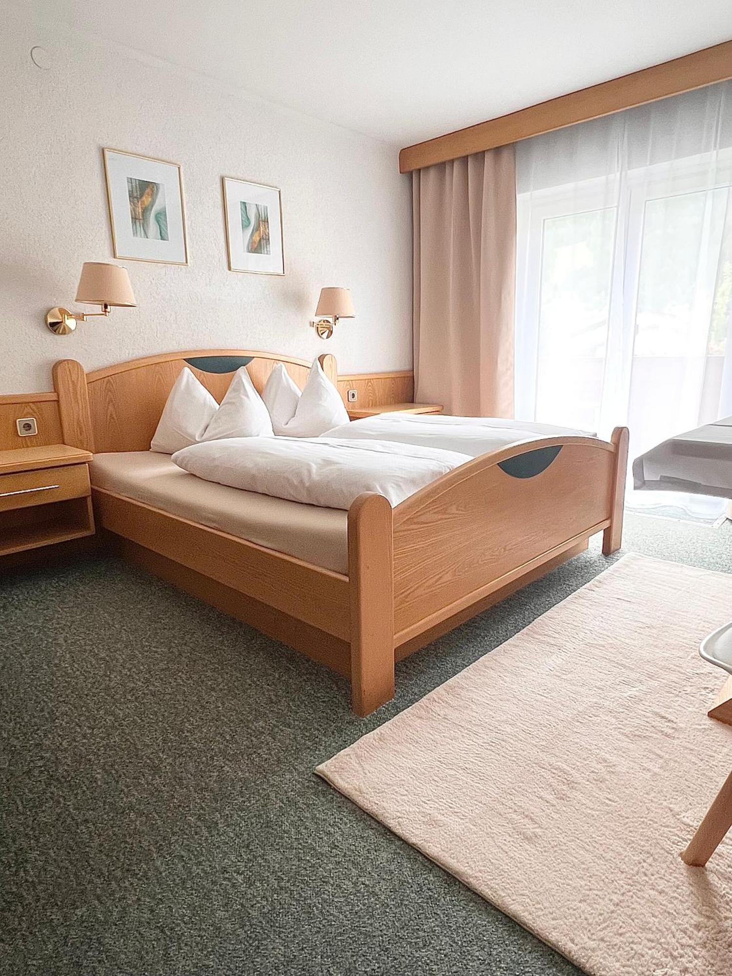 Fruehstueckspension-Appartementhaus Wasserer บาด ไคลน์เคิร์ชไฮม์ ภายนอก รูปภาพ