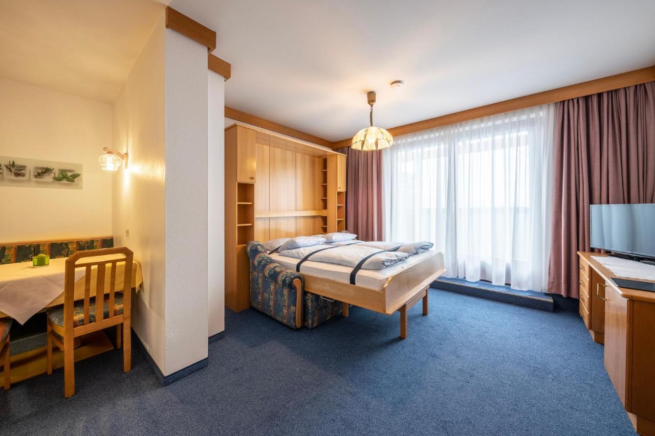Fruehstueckspension-Appartementhaus Wasserer บาด ไคลน์เคิร์ชไฮม์ ภายนอก รูปภาพ