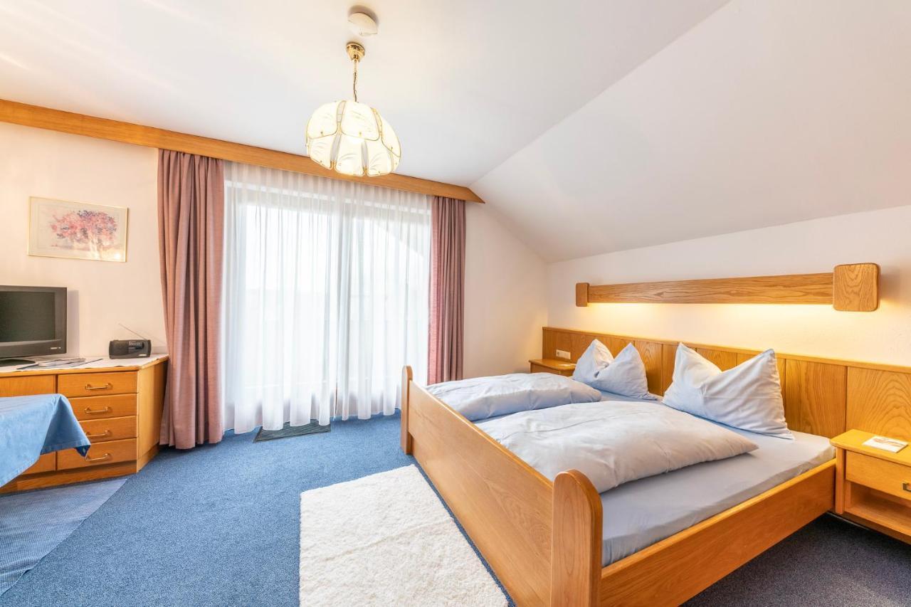 Fruehstueckspension-Appartementhaus Wasserer บาด ไคลน์เคิร์ชไฮม์ ภายนอก รูปภาพ